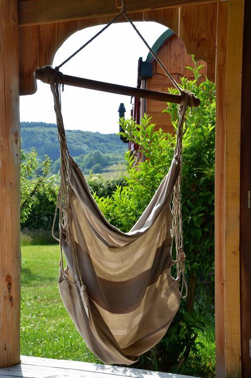 La Roulotte De La Fay Villa Dompierre-les-Ormes Rom bilde